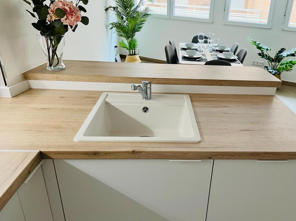 Caces Apartamento Turistico Clavellinas IV מראה חיצוני תמונה